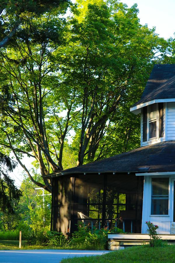 Mill Pond Inn Northport Экстерьер фото